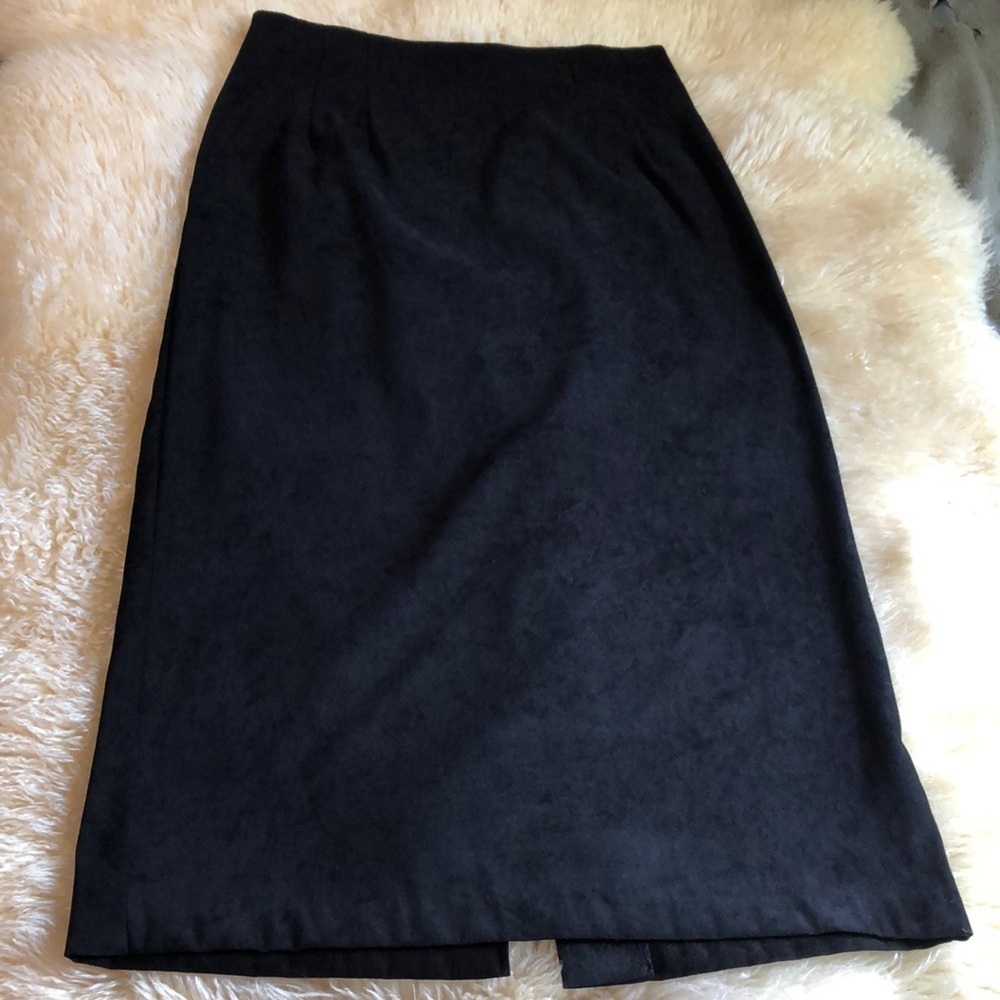 Black suede like skirt size 10P